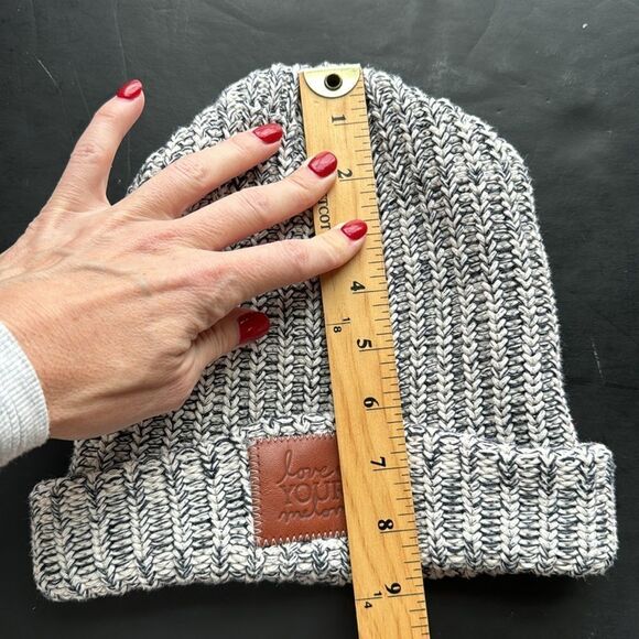 Love Your Melon Beanie Hat Womens One Size Cuffed Style Chunky Knit Stocking Cap - Picture 14 of 14